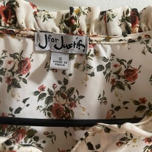 J for justify floral dress floral short sleeve dress in great condition
